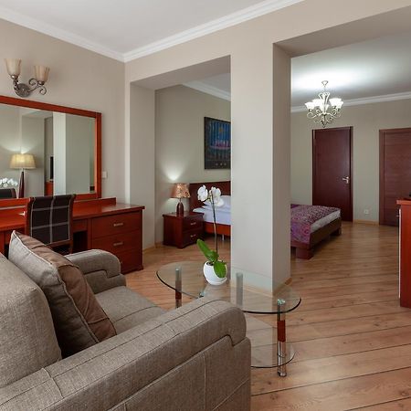 Penthouse Hotel Tbilisi Buitenkant foto